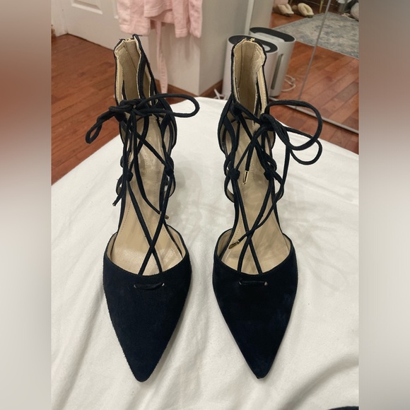 Marc Fisher Suede Pumps - Picture 5 of 9